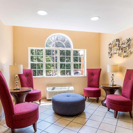 Quality Inn Chester - South Richmond Экстерьер фото