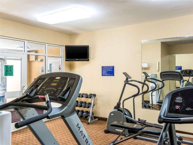 Quality Inn Chester - South Richmond Экстерьер фото