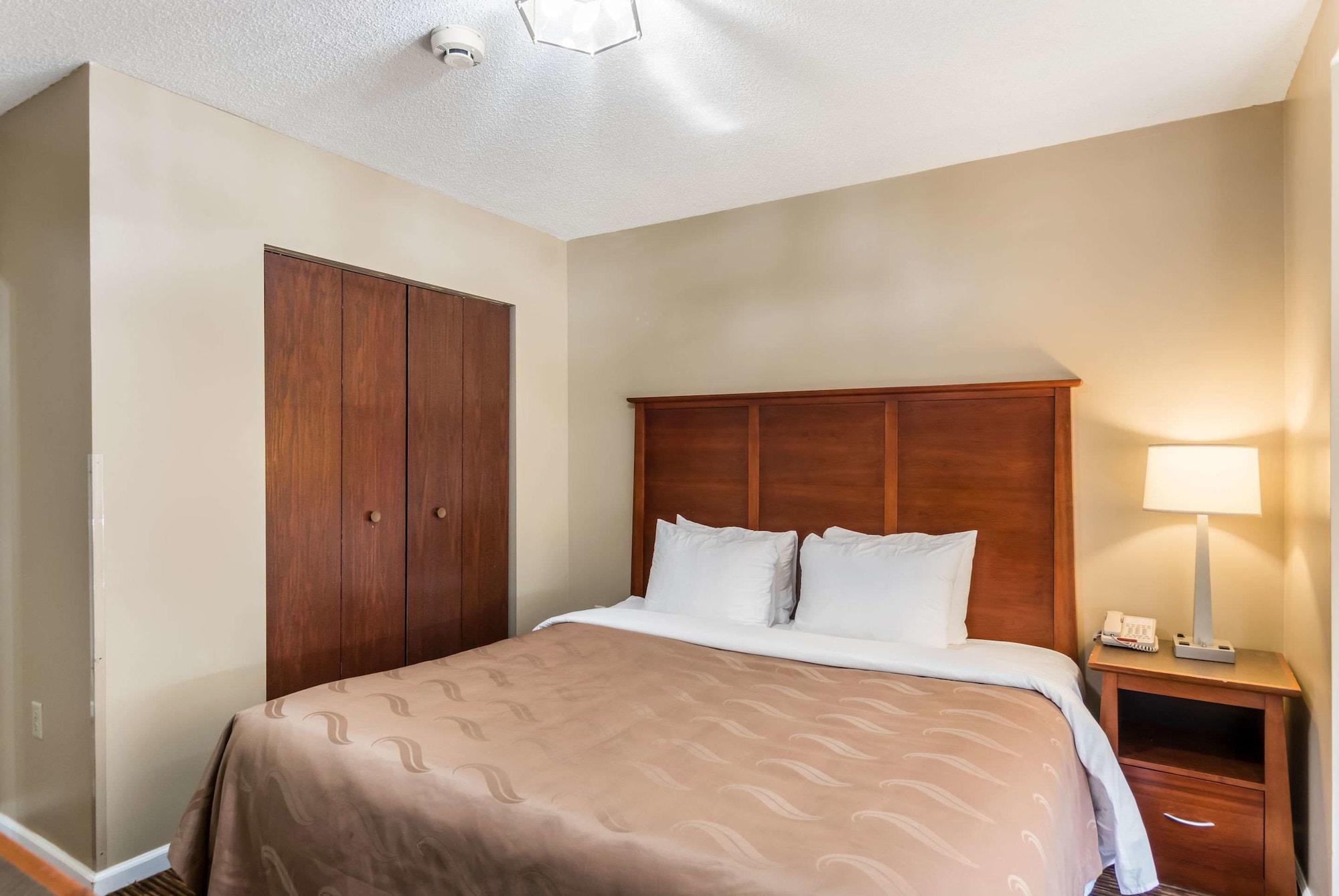 Quality Inn Chester - South Richmond Экстерьер фото