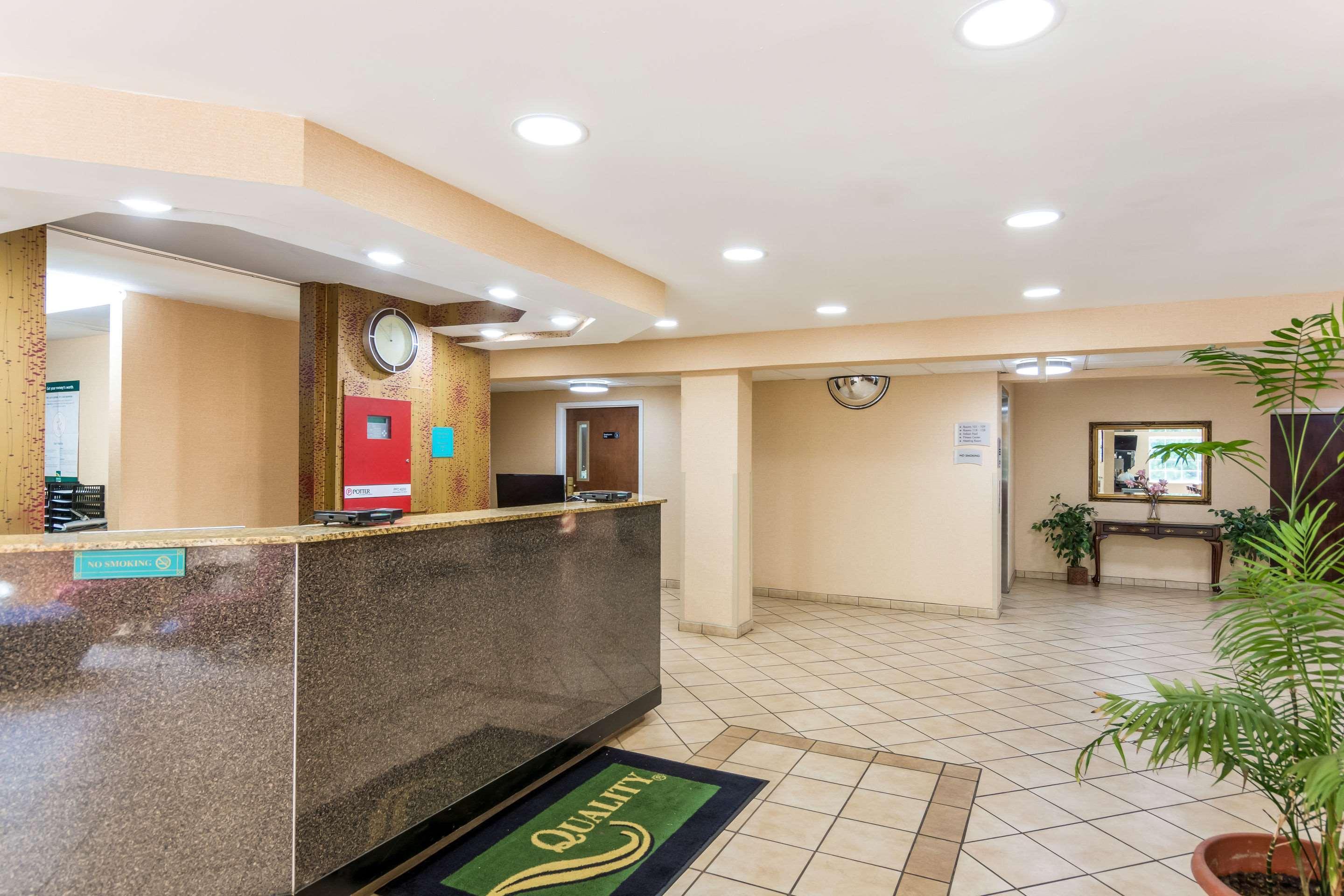 Quality Inn Chester - South Richmond Экстерьер фото