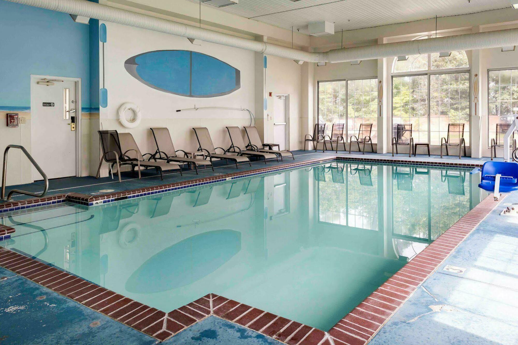 Quality Inn Chester - South Richmond Экстерьер фото